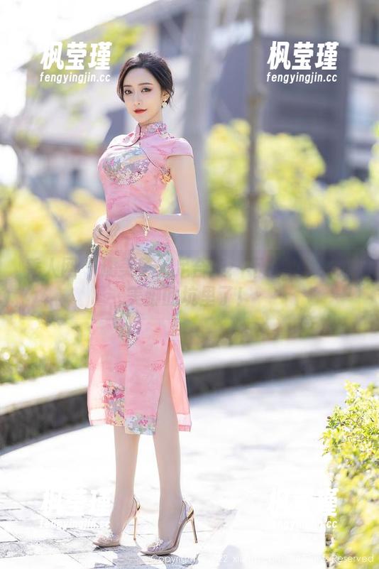 秀人网 - 糯美子美足合集：不小心就掉进美脚的坑里了！