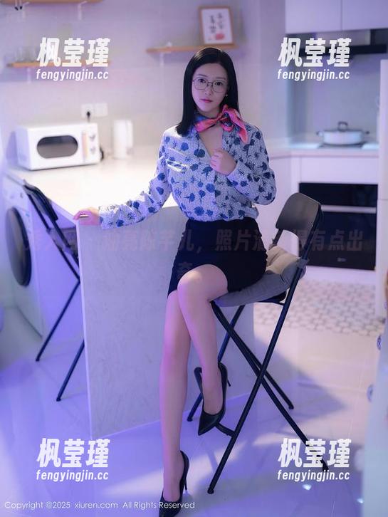 秀人网 - 油亮陈芊儿，照片清新得有点出奇。