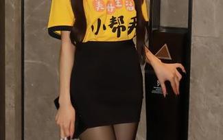 秀人网 – 麻布学妹的裸足，无意间让高清图库也微微犯了迷糊