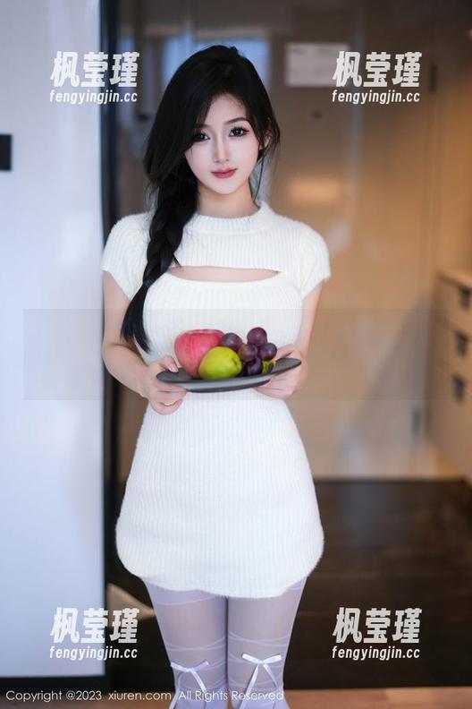秀人网 - 她的礼服图包真让人想问：都是谁设计的？黄歆苑，你太会分享了。