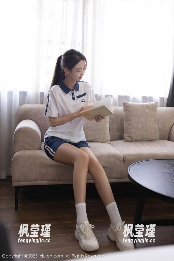 秀人网 - 这不是可爱的兔女郎—黄歆苑无圣光合集让你脑洞大开