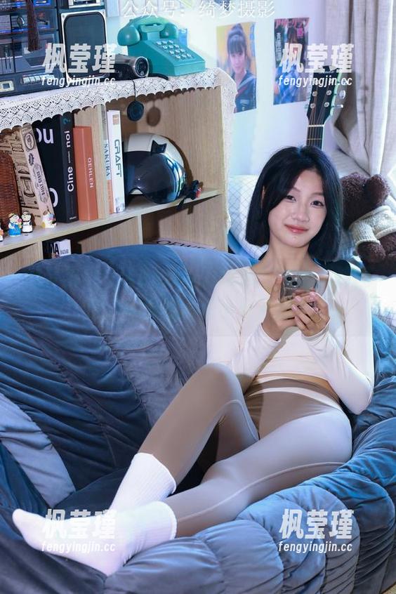 绮梦摄影 - Aubrey的珍藏：高清无修图包，看得我心里小鹿乱撞！
