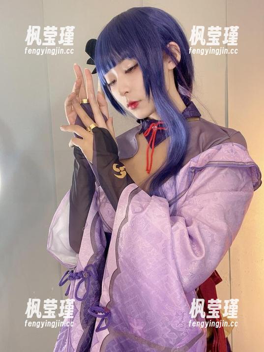 微密圈 - 羊小雪juvia的舰长图包横空出世，黑裙里藏着无限的悬念。