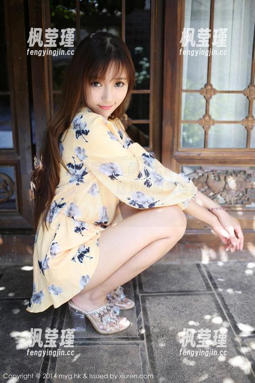 美媛馆 - 免费图册：伊小七MoMo的美足，让人感叹“嚯，这双脚的气场真不一般！”