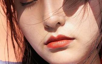 蜜桃社 – 她的裤里丝全集，珍妮Jeane让人思绪飞扬的写真，你懂嘛？