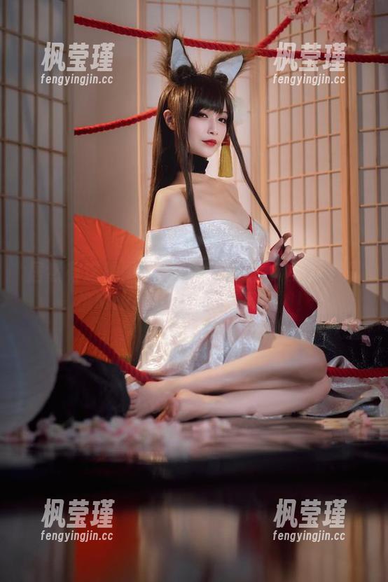 居然有这种图片！铁板烧鬼舞w的妖舞耳机Miku，资源瓜分不留神！