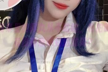 红裙图集里的阿九从不咕咕，私拍时到底有没有意识到这效果？