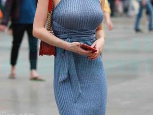 魔镜街拍 – 婷婷的私拍：白色吊带裙下，黑丝包裹的美腿能让你思绪飘得飞起吗？